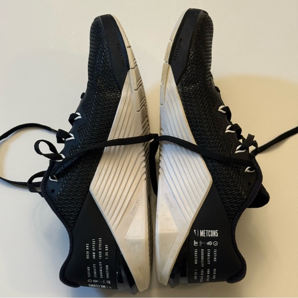 Nike Womens Metcon 5 Black White Cross Training Gym Sneakers Shoes Size 8.5 - Picture 4 of 9
